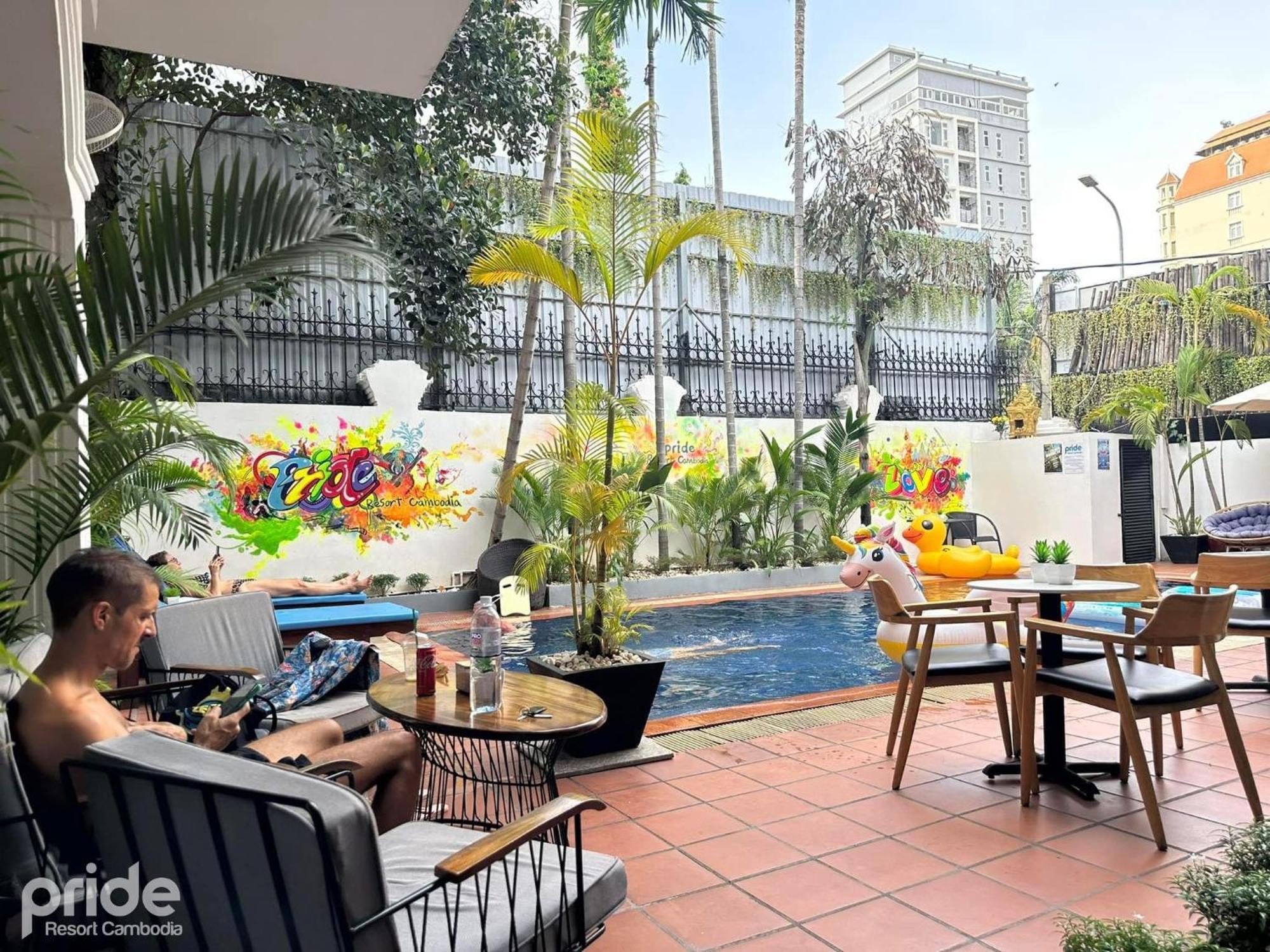 Pride Cambodia Khách sạn *